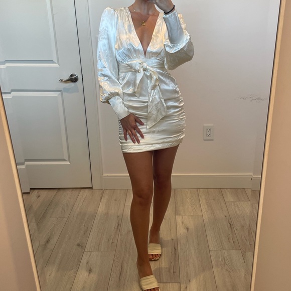 NWT Majorelle Alayna Ivory Dress - Picture 4 of 16